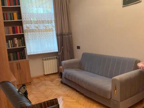 3 otaqlı köhnə tikili - Nizami m. - 75 m²