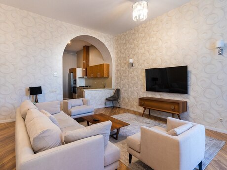 Elan №6277343 - Bakı, İçəri Şəhər m., 2 otaqlı, 131 m², 2/4 mərtəbə