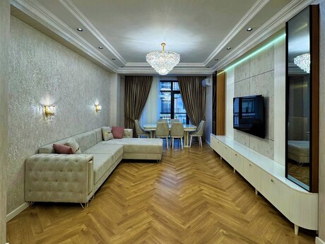 Elan №6277372 - Bakı, Nəriman Nərimanov m., 4 otaqlı, 200 m², 14/16 mərtəbə