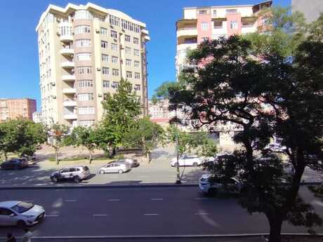 Elan №6277368 - Bakı, İnşaatçılar m., 3 otaqlı, 60 m², 2/5 mərtəbə