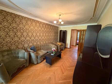 Elan №6277428 - Bakı, Nəsimi r., 3 otaqlı, 70 m², 3/5 mərtəbə