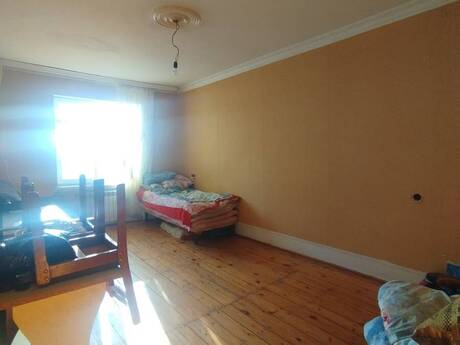 3 otaqlı köhnə tikili - Həzi Aslanov m. - 45 m²