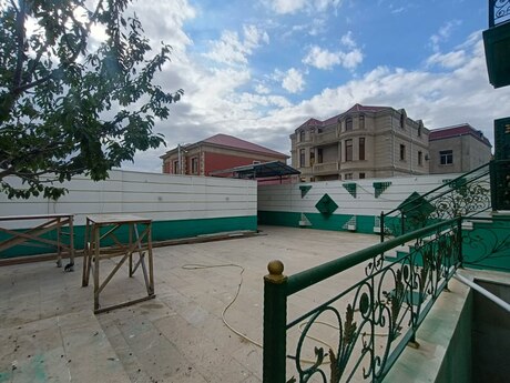 5 otaqlı həyət evi/bağ evi - Xalqlar Dostluğu m. - 550 m²