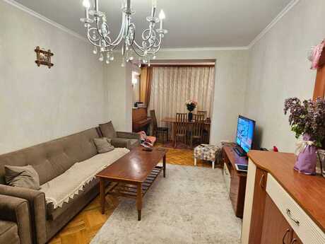 Elan №6277518 - Bakı, İnşaatçılar m., 3 otaqlı, 75 m², 3/5 mərtəbə