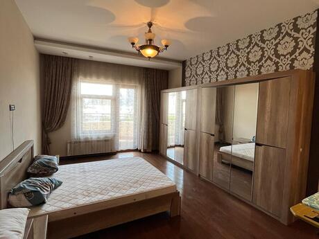 4 otaqlı mənzil, 200 m², Sahil: 685 000 ₼ 2