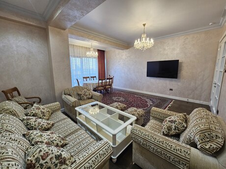 Аренда: 3-комнатная квартира, 150 м², Gənclik: 3 000 ₼/мес 4