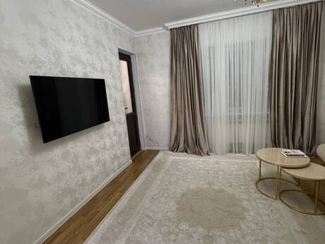 3 otaqlı köhnə tikili - 9-cu mikrorayon q. - 60 m²