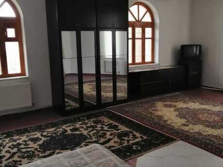 6-комн. дом/дача - пос. Горадил - 426.8 м²