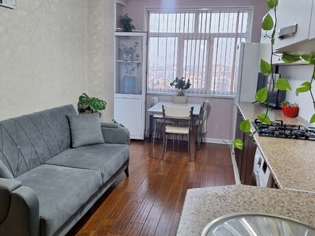 2-комн. новостройка - м. Иншаатчылар - 80 м²