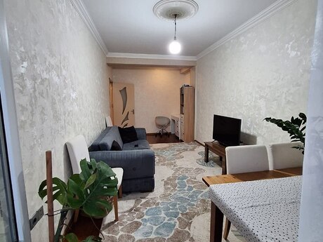 2-комн. новостройка - м. Иншаатчылар - 80 м²