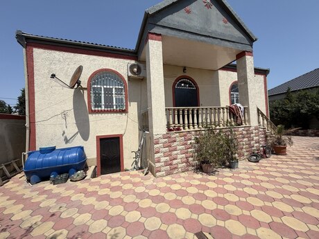 4 otaqlı həyət evi/bağ evi - Yeni Ramana q. - 140 m²