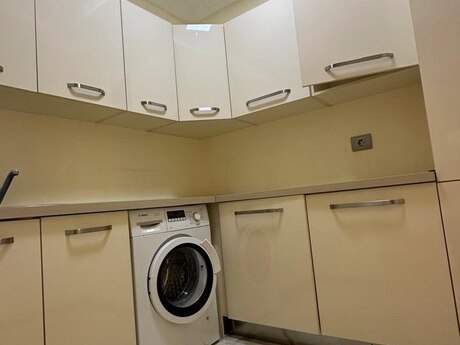 Kirayə 3 otaqlı mənzil, 215 m², Şah İsmayıl Xətai: 2 250 ₼/ay 4