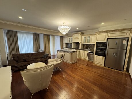 Kirayə 3 otaqlı mənzil, 141 m², Park Azure: 2 000 ₼/ay 2
