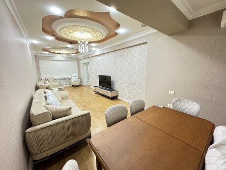 Kirayə 3 otaqlı mənzil, 140 m², Park Azure: 1 900 ₼/ay 3