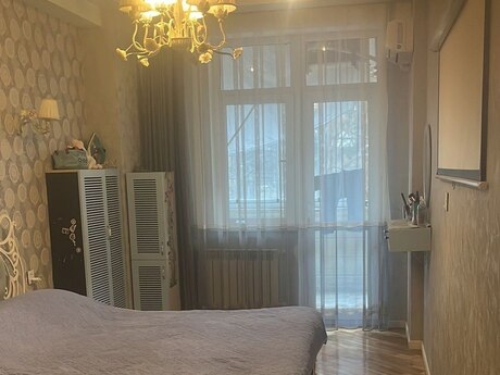 Объявление №6277869 - Баку, м. Кара Караев, 2-комн., 88 м², 2/18 этаж