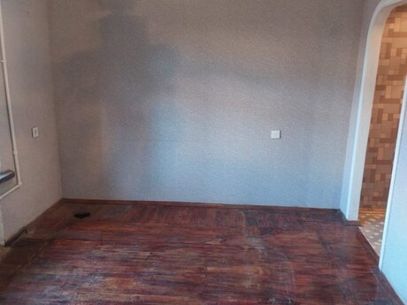 Elan №6277877 - Bakı, Qara Qarayev m., 1 otaqlı, 35 m², 2/5 mərtəbə
