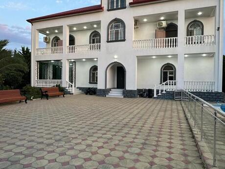 8 otaqlı həyət evi, 450 m², Şüvəlan: 820 000 ₼ 5