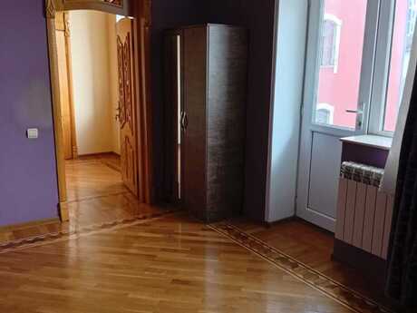 5 otaqlı həyət evi/bağ evi - Sabunçu r. - 140 m²
