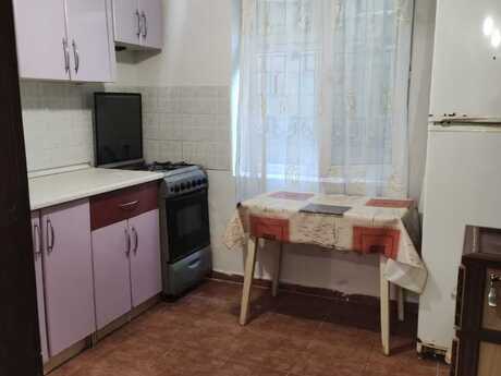 3 otaqlı həyət evi/bağ evi - Dərnəgül m. - 100 m²