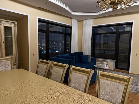 3-комн. новостройка - м. Шах Исмаил Хатаи - 160 м²