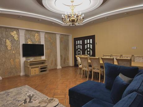 3-комн. новостройка - м. Шах Исмаил Хатаи - 160 м²