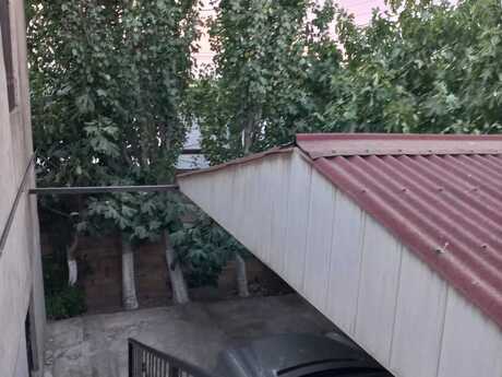 3 otaqlı həyət evi/bağ evi - Albalılıq q. - 82 m²