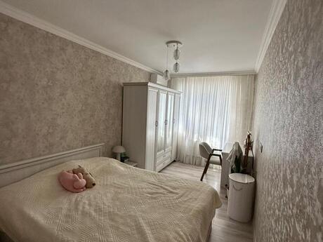 4 otaqlı mənzil, 105 m², Neftçilər: 245 000 ₼ 3