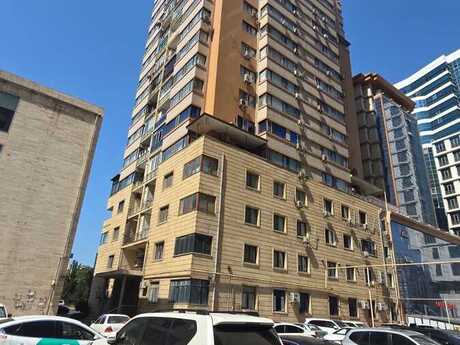 Elan №6278115 - Bakı, Şah İsmayıl Xətai m., 3 otaqlı, 130 m², 10/18 mərtəbə