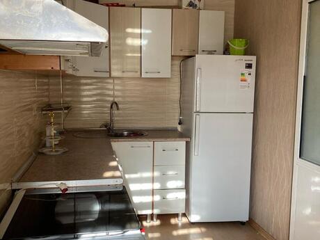 Kirayə 2 otaqlı mənzil, 58 m², Elmlər Akademiyası: 200 ₼/ay 3
