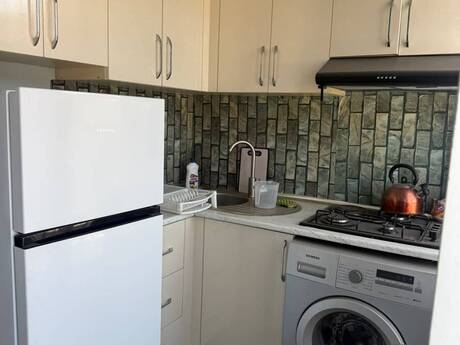 2 otaqlı həyət evi/bağ evi - Xətai r. - 50 m²