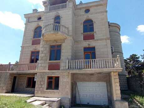 6 otaqlı həyət evi/bağ evi - Həzi Aslanov q. - 640 m²