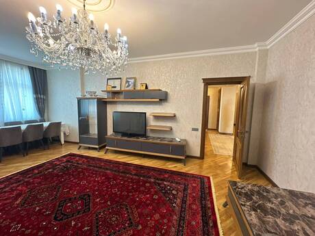 4-room apartment, 190 m², İnşaatçılar: 450 000 ₼ 4