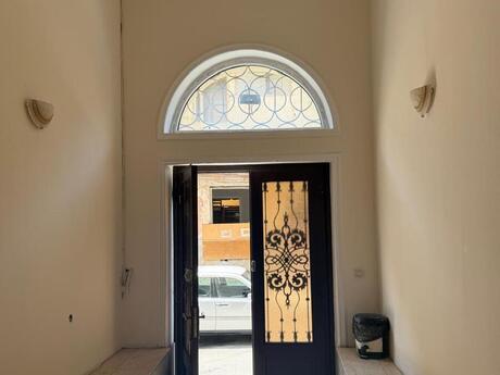 5 otaqlı ofis - Nizami m. - 600 m²