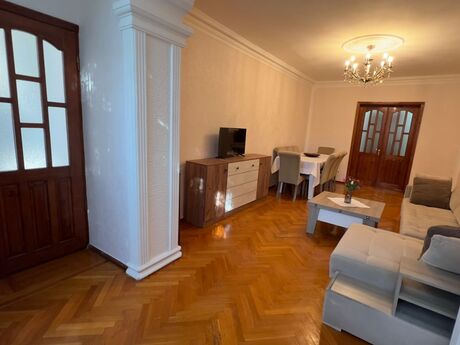 Объявление №6278669 - Баку, м. Элмляр Академиясы, 3-комн., 80 м², 2/5 этаж
