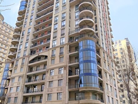 Elan №6278688 - Bakı, Elmlər Akademiyası m., 3 otaqlı, 135 m², 16/17 mərtəbə