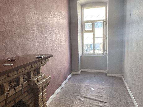 7-room apartment for rent, 98 m², Sahil: 3 800 ₼/mo 3