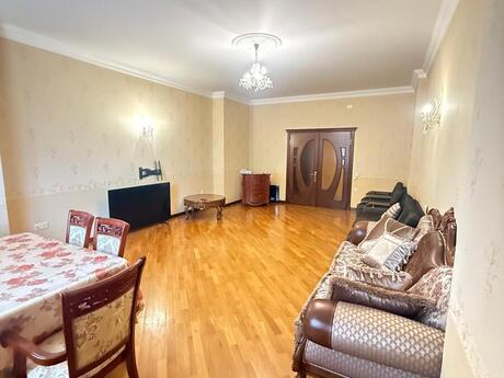 3 otaqlı yeni tikili - Nəsimi r. - 150 m²