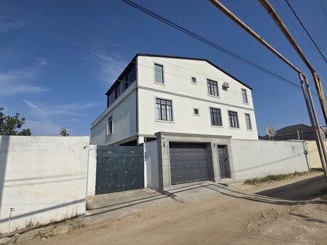 7 otaqlı həyət evi/bağ evi - Sumqayıt - 635 m²