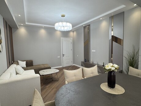 3 otaqlı mənzil, 113 m², Azadlıq Prospekti: 355 000 ₼ 3