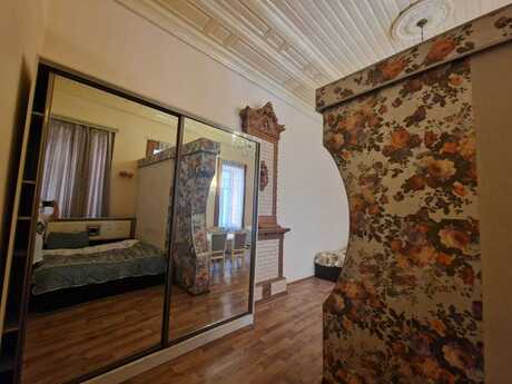 2-room apartment, 56 m², Nizami: 235 000 ₼ 5