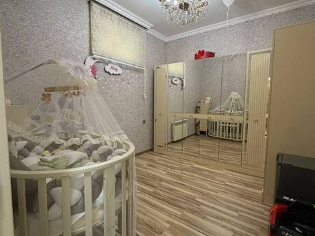 7 otaqlı həyət evi/bağ evi - Mehdiabad q. - 220 m²