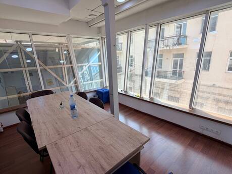 1 otaqlı ofis - 28 May m. - 14 m²