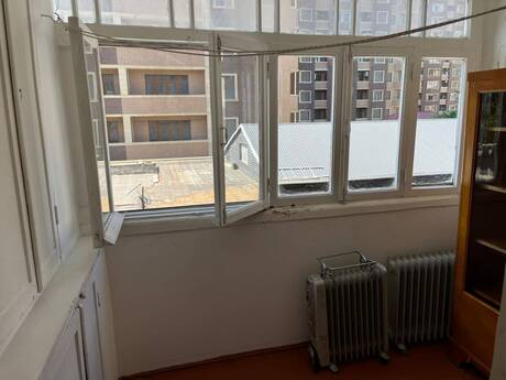 3 otaqlı köhnə tikili - 28 May m. - 80 m²