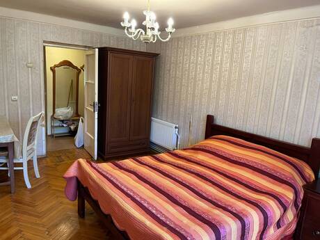 3 otaqlı köhnə tikili - 28 May m. - 80 m²