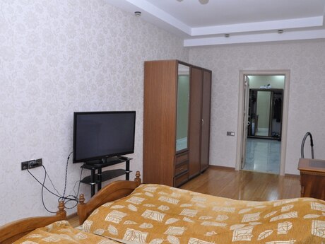 4 otaqlı mənzil, 192 m², Şah İsmayıl Xətai: 492 000 ₼ 3