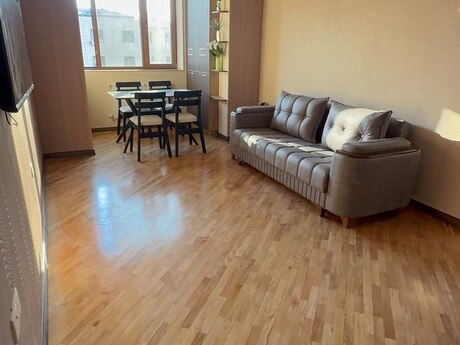 Elan №6279192 - Bakı, Nizami m., 2 otaqlı, 70 m², 7/10 mərtəbə