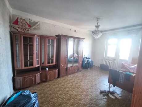 3 otaqlı köhnə tikili - Köhnə Günəşli q. - 85 m²