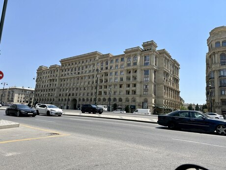 Продаётся 3-комнатная квартира в новостройке, Nəriman Nərimanov, 100 м², 355 000 AZN, фото 2 / 12