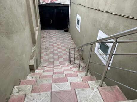 4 otaqlı həyət evi, 340 m², Yeni Ramana: 205 000 ₼ 4
