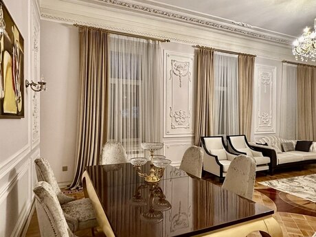 4-room apartment for rent, 180 m², Nizami: 2 500 ₼/mo 3